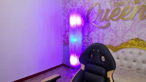 Snapshot of flower_dulce chatting on March 7, 10:45 am Dulce online show from March 7, 10:45 am