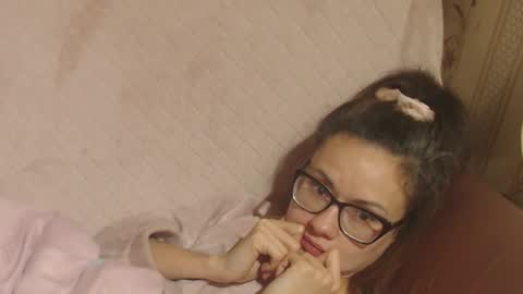 say meow and send tip  online show from November 15, 12:17 pm