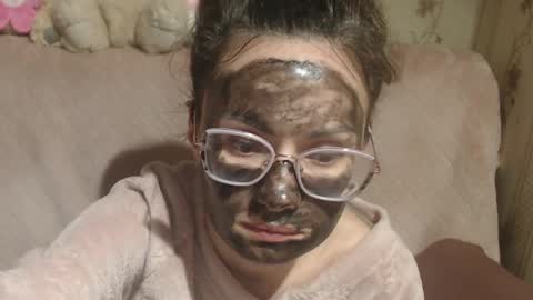 say meow and send tip  online show from April 3, 11:58 pm