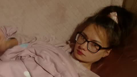 Snapshot of flowercandydoll13 chatting on October 23, 8:26 pm say meow and send tip online show from October 23, 8:26 pm