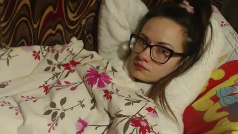 Snapshot of flowercandydoll13 chatting on March 1, 11:47 pm say meow and send tip online show from March 1, 11:47 pm