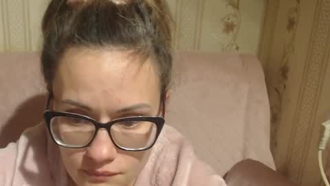 Snapshot of flowercandydoll13 chatting on October 26, 8:37 pm say meow and send tip online show from October 26, 8:37 pm