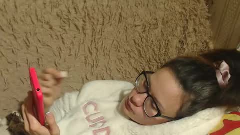 Snapshot of flowercandydoll13 chatting on January 18, 6:21 pm say meow and send tip online show from January 18, 6:21 pm