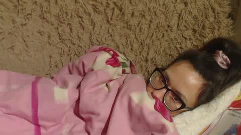 Snapshot of flowercandydoll13 chatting on January 31, 5:53 pm say meow and send tip online show from January 31, 5:53 pm