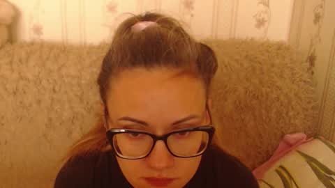 Snapshot of flowercandydoll13 chatting on September 20, 10:24 am say meow and send tip online show from September 20, 10:24 am