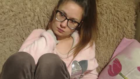 Snapshot of flowercandydoll13 chatting on December 4, 2:37 pm say meow and send tip online show from December 4, 2:37 pm