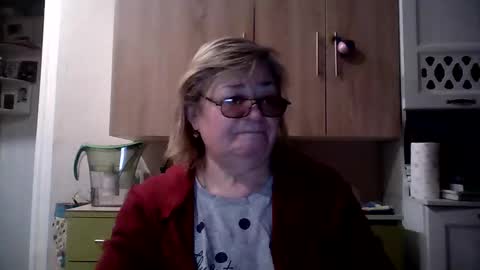 Snapshot of flowerlover8 chatting on January 30, 4:37 am Flowerlower online show from January 30, 4:37 am