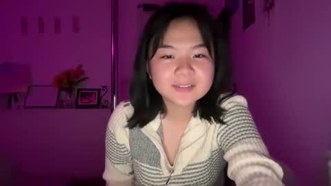 Snapshot of flowerlvr chatting on February 25, 12:14 am flowerlvr online show from February 25, 12:14 am
