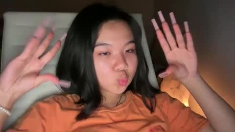 Snapshot of flowerlvr chatting on February 4, 5:21 am flowerlvr online show from February 4, 5:21 am