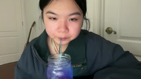 Snapshot of flowerlvr chatting on January 21, 12:36 am flowerlvr online show from January 21, 12:36 am