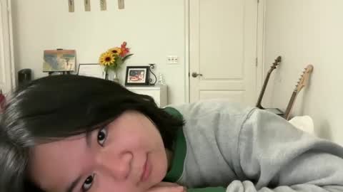 Snapshot of flowerlvr chatting on January 18, 4:48 am flowerlvr online show from January 18, 4:48 am