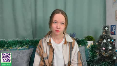 Snapshot of fly_best chatting on January 1, 7:10 pm Polly online show from January 1, 7:10 pm