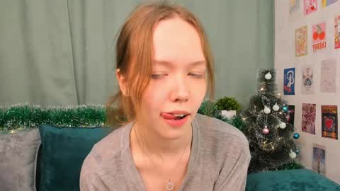 Snapshot of fly_best chatting on December 29, 7:22 pm Polly online show from December 29, 7:22 pm