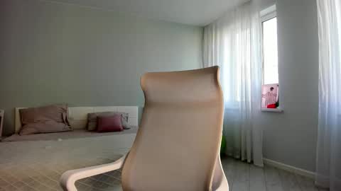 Snapshot of fox_beauty chatting on September 10, 12:43 am Kira online show from September 10, 12:43 am