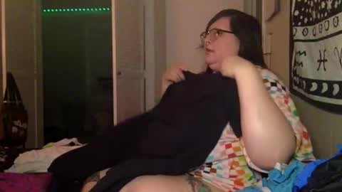 foxdarling96 online show from July 27, 1:24 am