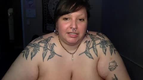 foxdarling96 online show from July 16, 11:31 pm