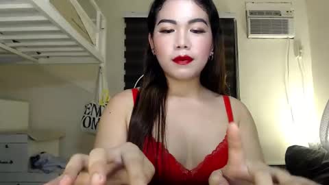 Snapshot of foxieeealona chatting on September 9, 6:51 pm Alicia Baby online show from September 9, 6:51 pm