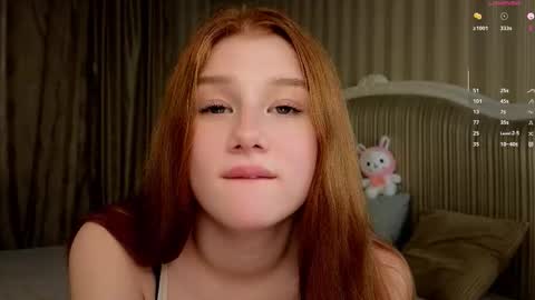 Snapshot of foxxx_tail chatting on October 10, 12:10 pm Petra online show from October 10, 12:10 pm