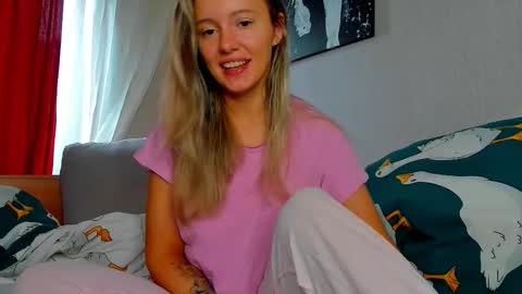 Foxy online show from November 9, 6:31 am