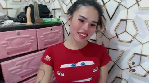 foxy_lei online show from April 4, 9:30 am