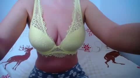 franceskcaa online show from January 3, 9:15 am