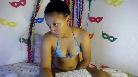 Snapshot of francihot4 chatting on February 28, 2:31 am francihot4 online show from February 28, 2:31 am