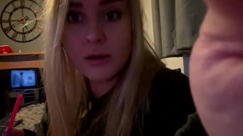 Snapshot of francis_digby chatting on January 14, 5:40 am Francis Digby online show from January 14, 5:40 am