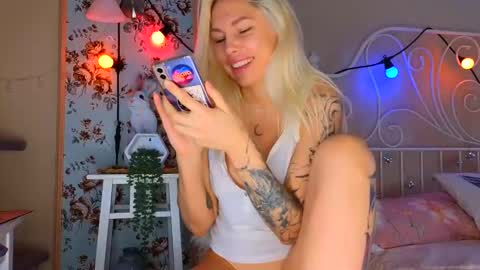 Franky online show from February 15, 2:26 am