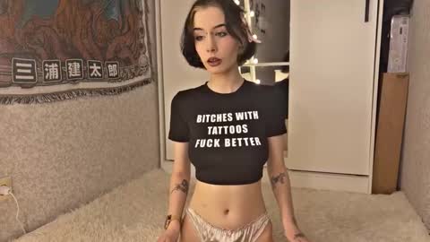 Snapshot of frau_basted chatting on October 17, 6:00 pm mistress Bastet and mintcola online show from October 17, 6:00 pm