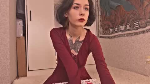 Snapshot of frau_basted chatting on October 19, 9:33 am mistress Bastet and mintcola online show from October 19, 9:33 am