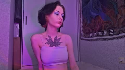 Snapshot of frau_basted chatting on October 20, 4:32 pm mistress Bastet and mintcola online show from October 20, 4:32 pm