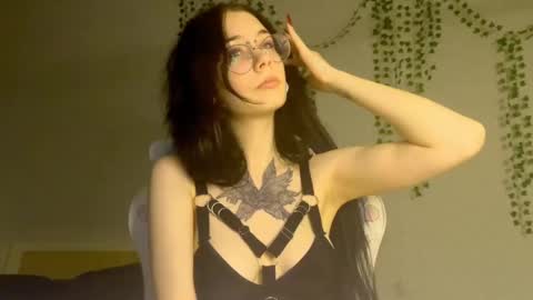 Snapshot of frau_basted chatting on March 2, 4:03 pm mistress Bastet and mintcola online show from March 2, 4:03 pm