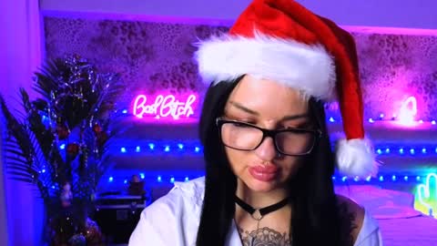 Freak online show from December 28, 11:26 pm