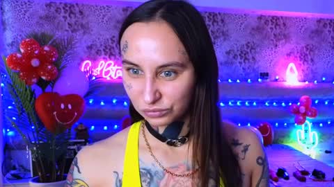 Freak online show from February 14, 9:34 am