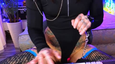 Freak online show from February 1, 10:05 am