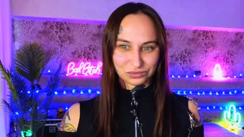Freak online show from February 6, 10:04 am