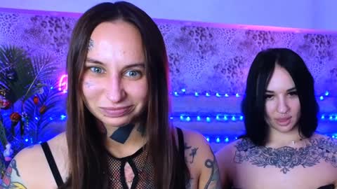 Freak online show from December 9, 9:49 am