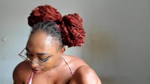 Snapshot of freaky_ebonygirl chatting on September 20, 7:28 am Freaky ebonygirl online show from September 20, 7:28 am