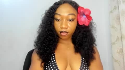 Snapshot of freaky_ebonygirl chatting on October 14, 7:00 am Freaky ebonygirl online show from October 14, 7:00 am