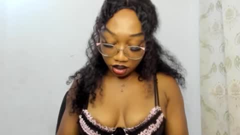 Snapshot of freaky_ebonygirl chatting on October 6, 5:57 am Freaky ebonygirl online show from October 6, 5:57 am