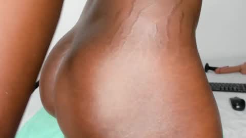 Snapshot of freaky_kandy chatting on September 12, 7:54 pm Kandy online show from September 12, 7:54 pm