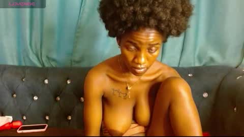 Snapshot of freaky_shamzzy chatting on October 3, 3:55 am shamika online show from October 3, 3:55 am