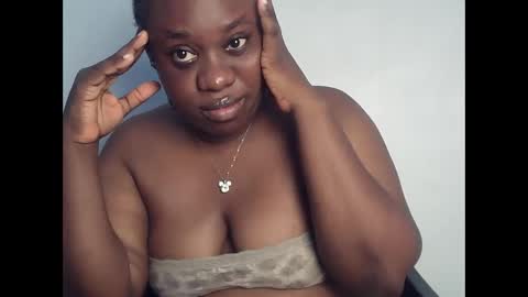 Snapshot of freaky_slut5 chatting on October 21, 5:22 am freaky slut5 online show from October 21, 5:22 am