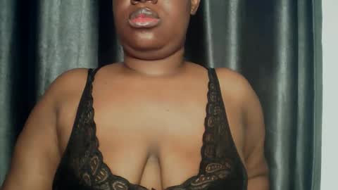 freaky slut5 online show from April 18, 5:10 am