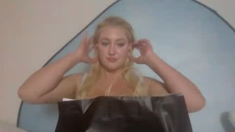 freakymadison online show from May 25, 6:56 am