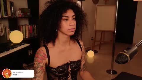 Snapshot of fresatanica chatting on October 31, 8:40 am Vale online show from October 31, 8:40 am