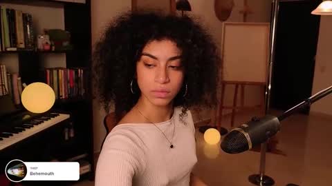 Snapshot of fresatanica chatting on November 2, 6:28 am Vale online show from November 2, 6:28 am