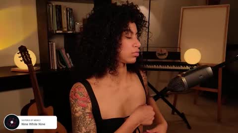 Snapshot of fresatanica chatting on September 22, 4:33 am Vale online show from September 22, 4:33 am