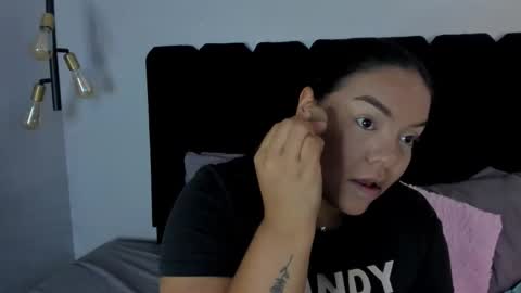 freya_blaze online show from March 27, 4:47 am