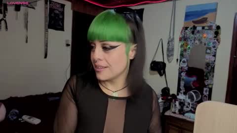 freyaa_sorceress online show from December 17, 6:06 am